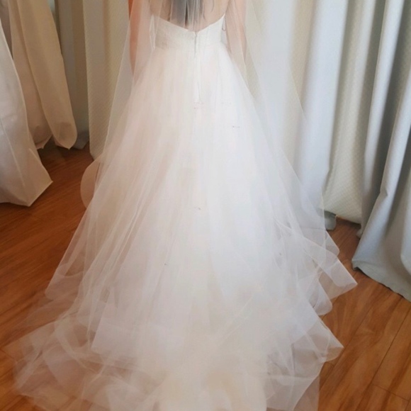 Blush by Hayley Paige Maisie wedding dress / gown - Picture 6 of 8